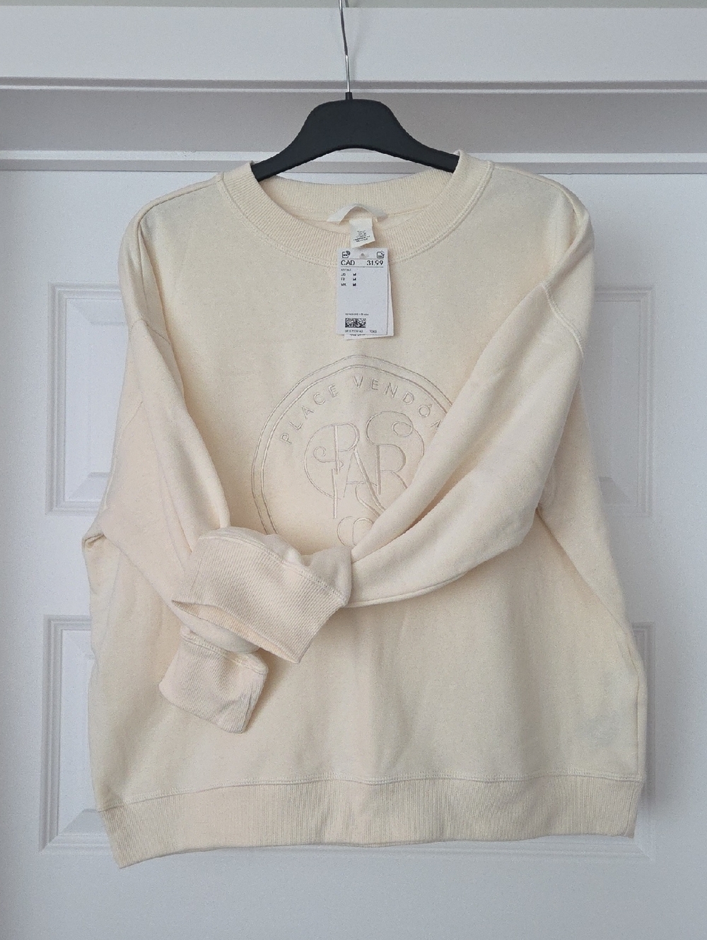 NWT H&M Cream Crewneck Sweatshirt with Paris Embroidery, Size M